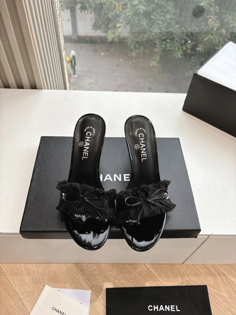 Chanel Slippers Timeless 18940