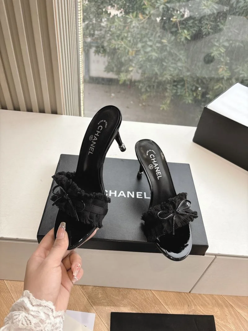 Chanel Slippers Timeless 18940