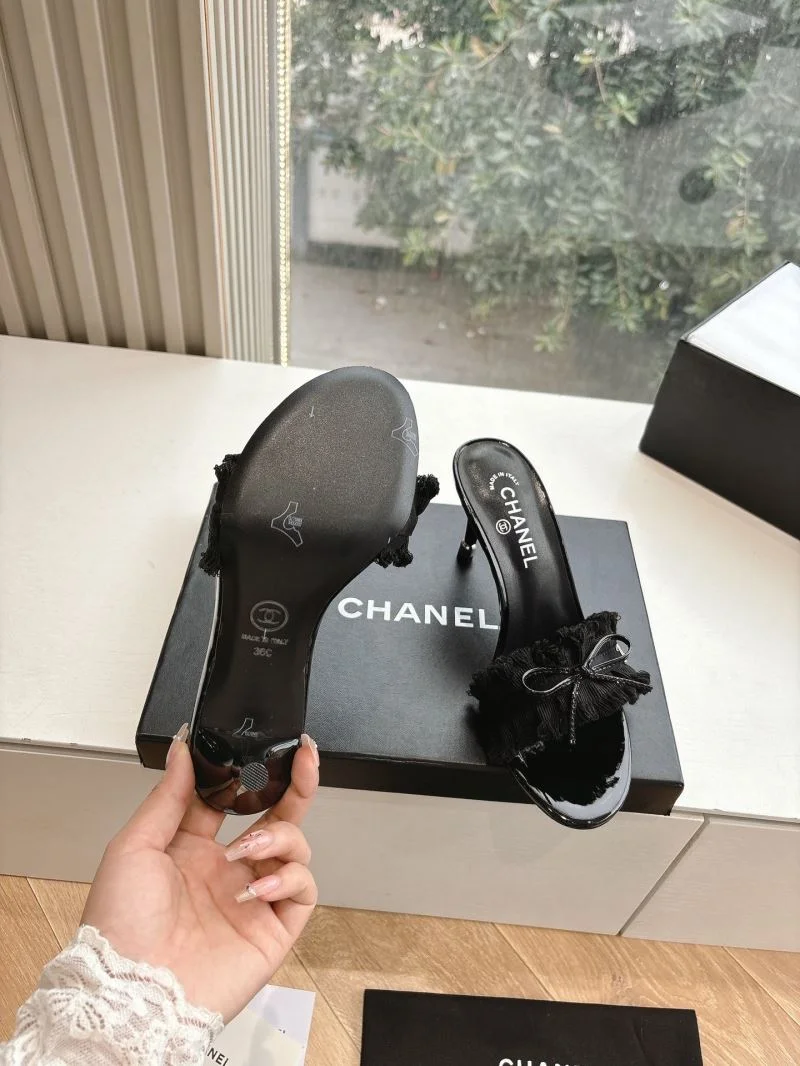 Chanel Slippers Timeless 18940