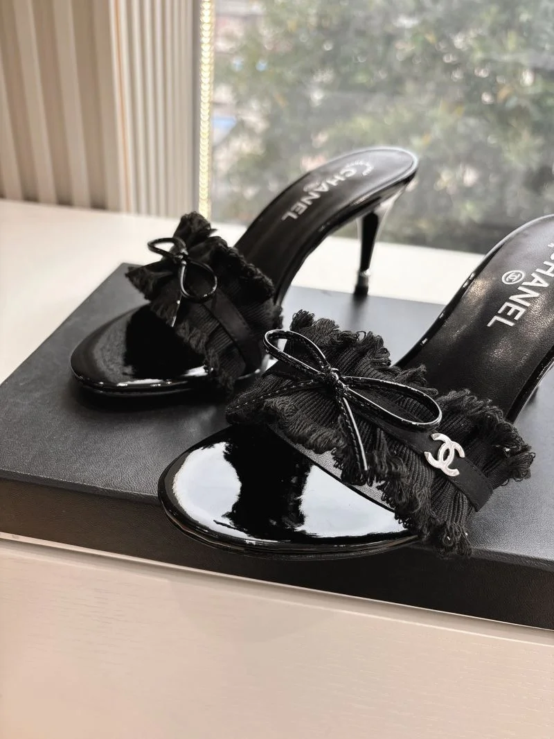 Chanel Slippers Timeless 18940