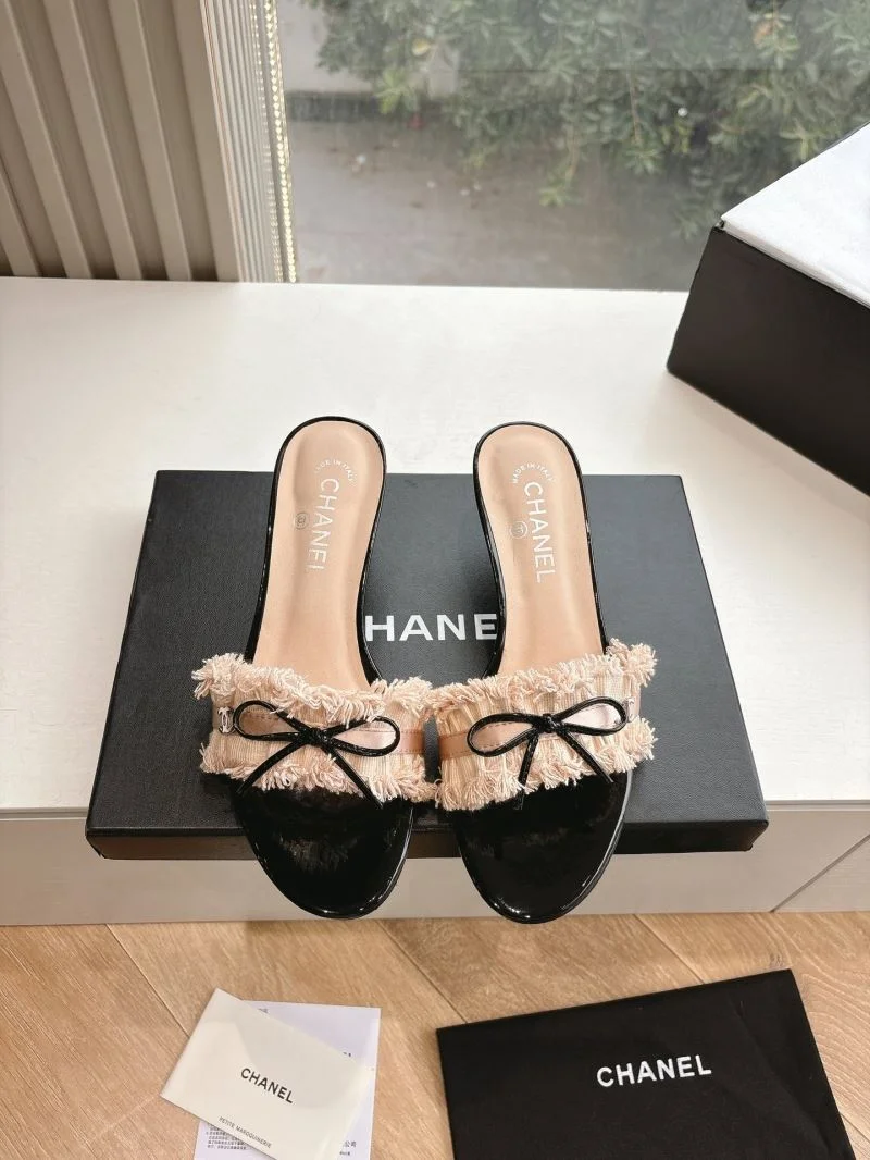 FlexibleFit Chanel Slippers 18875