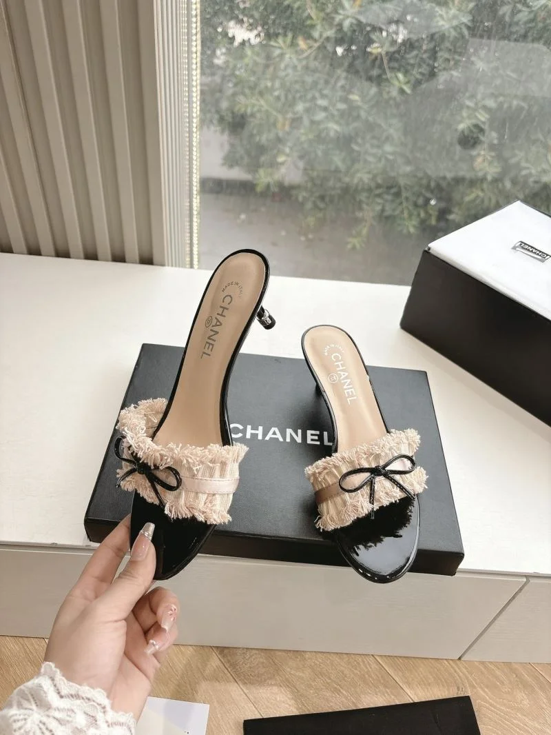 FlexibleFit Chanel Slippers 18875