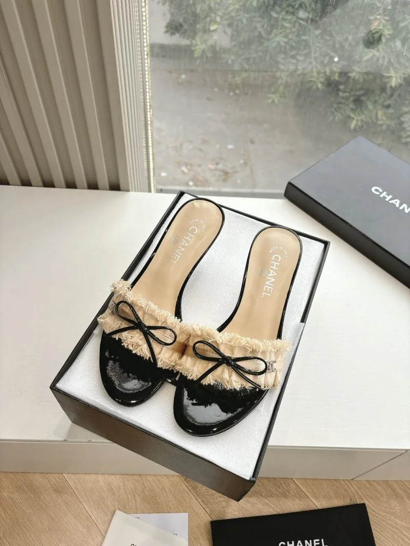 Chanel Slippers Classic 18953