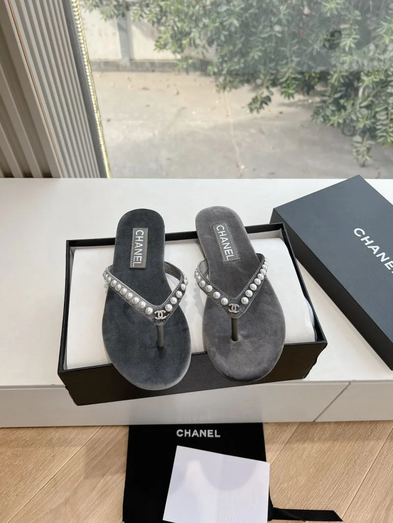 Chanel Slippers Effortless 18874