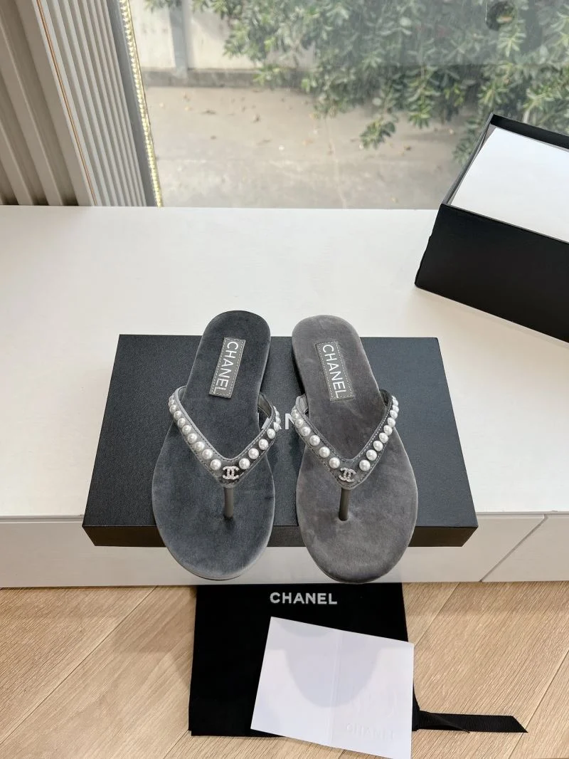Chanel Slippers Effortless 18874