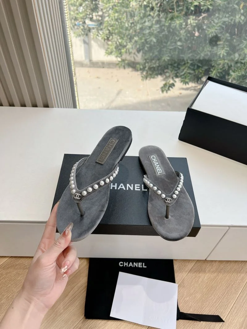 Chanel Slippers Effortless 18874