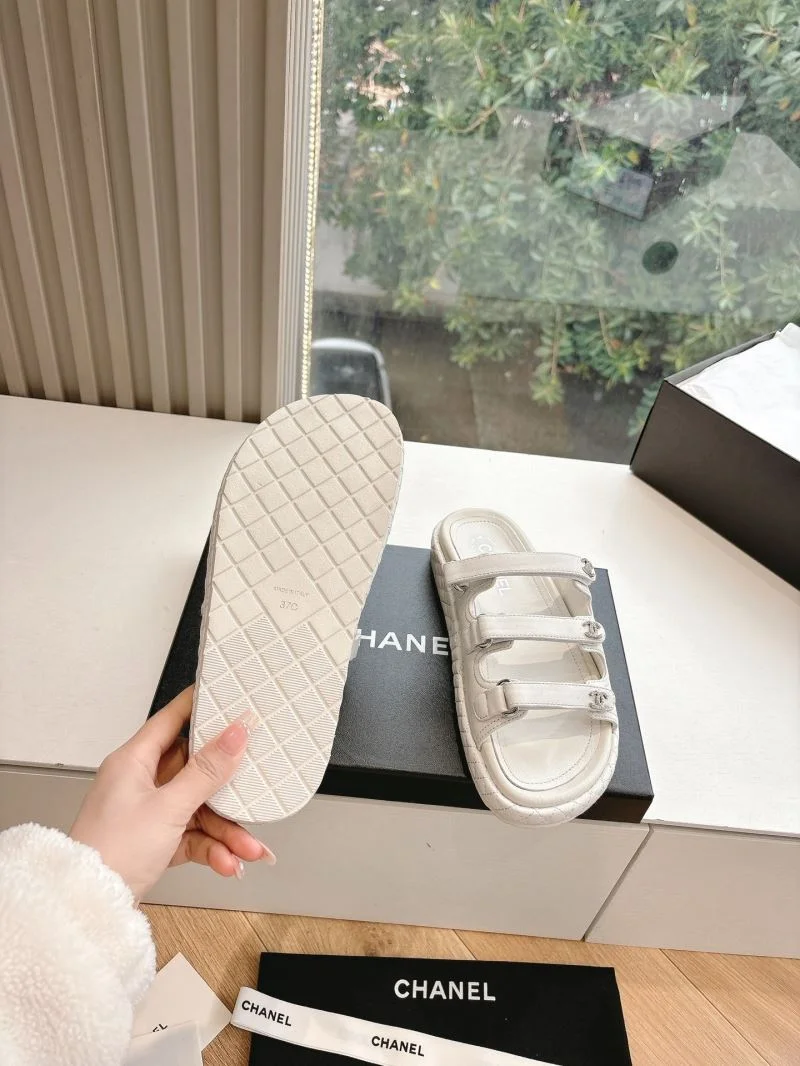 NewStyle Chanel Slippers 18864