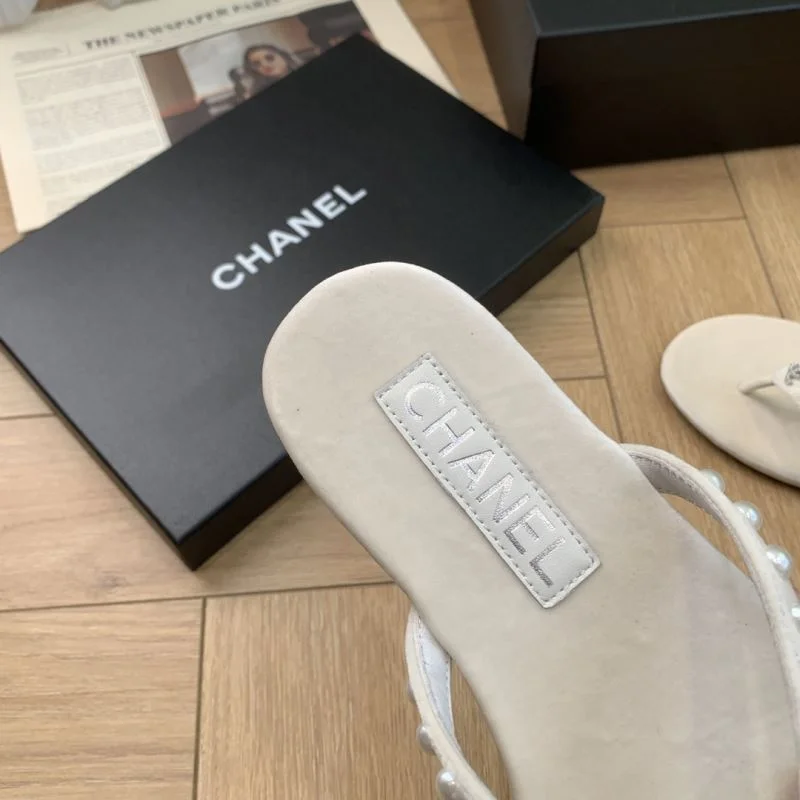 Functional Chanel Slippers 18848
