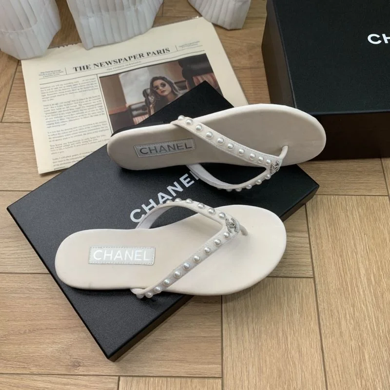 Functional Chanel Slippers 18848