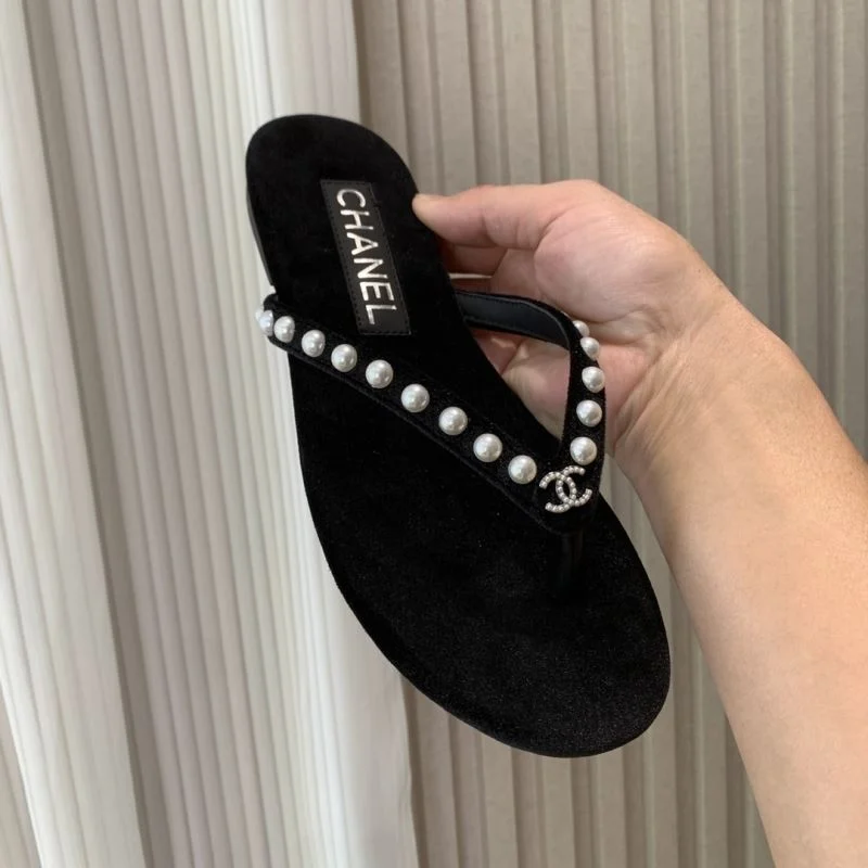 Chanel Slippers Attractive 18911