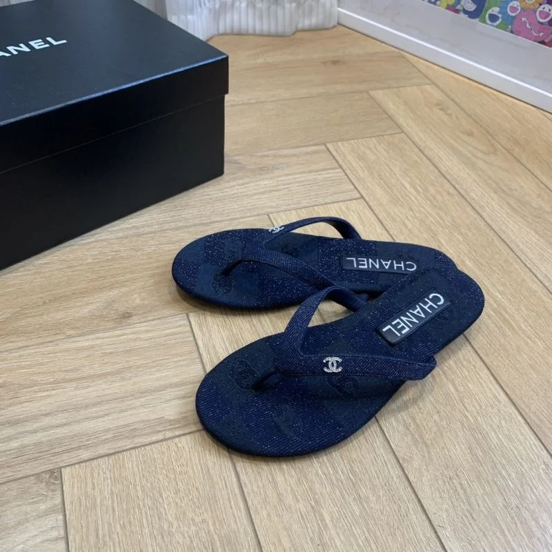 Chanel Slippers UrbanChic 18854