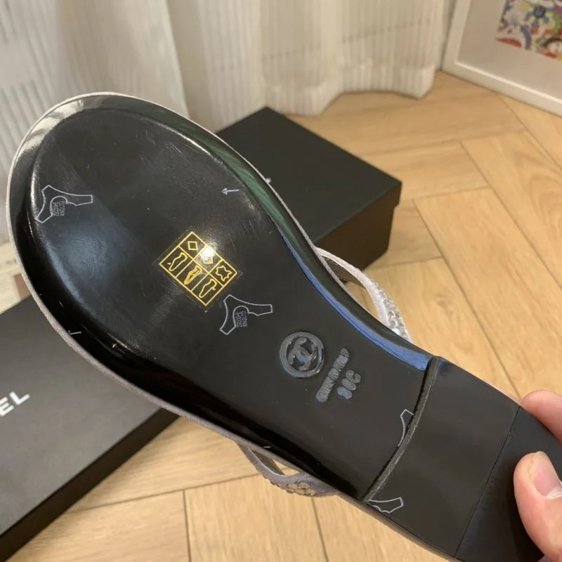Attractive Chanel Slippers 18847