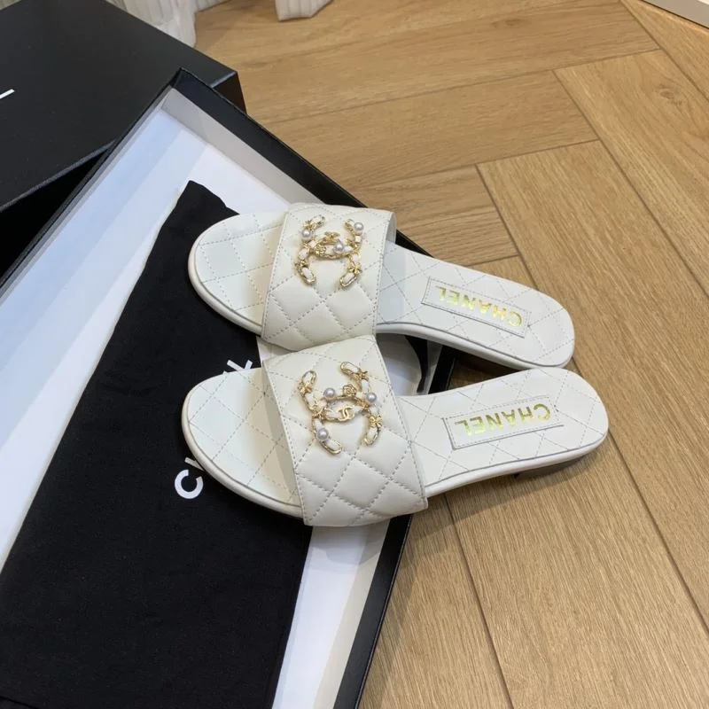 Chanel Slippers SportInspired 18900