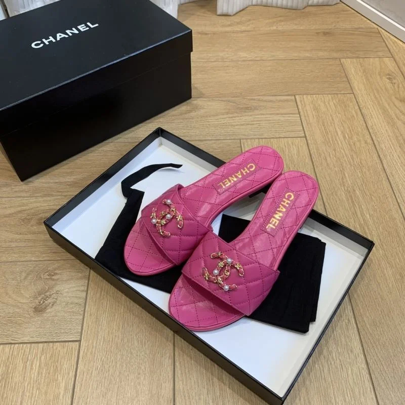 Chanel Slippers Minimalist 18898