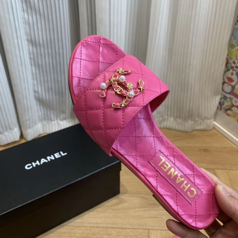 Chanel Slippers Minimalist 18898
