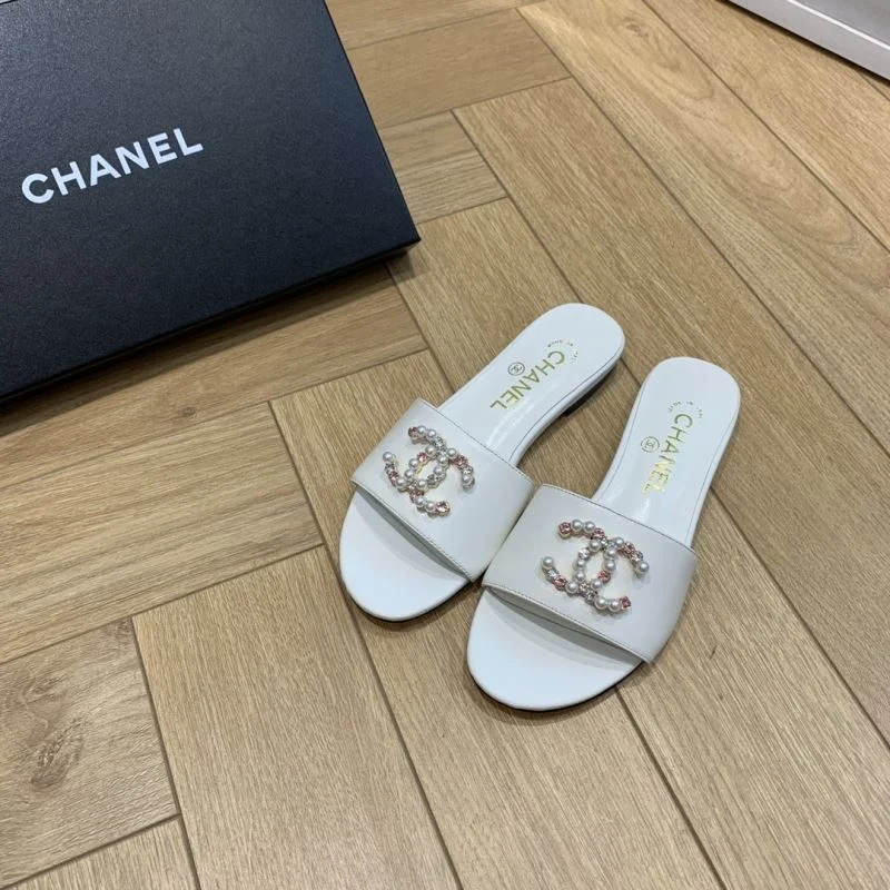 Chanel Slippers Unique 18826