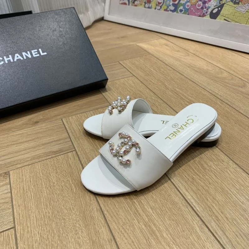 Chanel Slippers Unique 18826