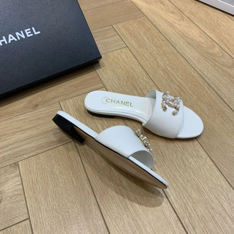 Chanel Slippers Unique 18826