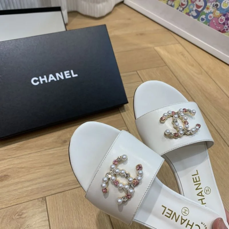 Chanel Slippers Unique 18826
