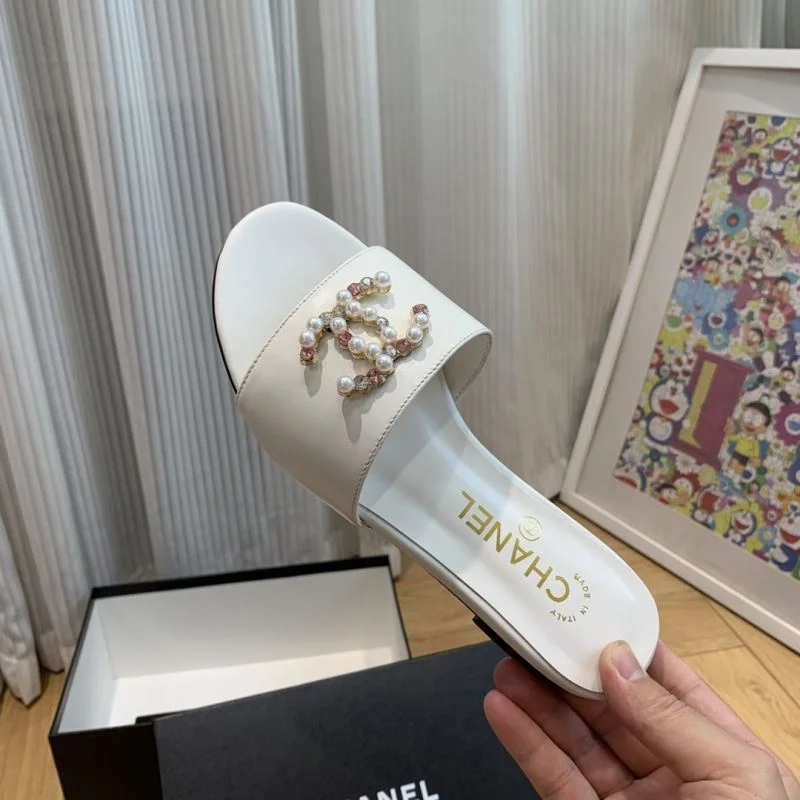 Chanel Slippers Unique 18826