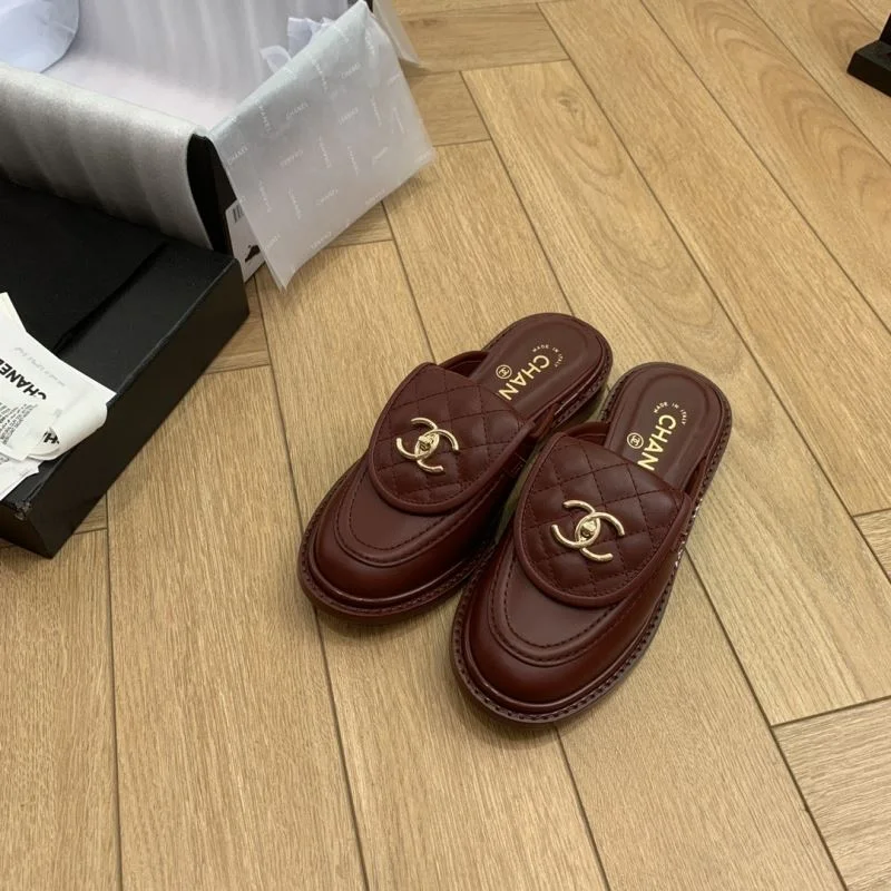 Youthful Chanel Slippers 18818