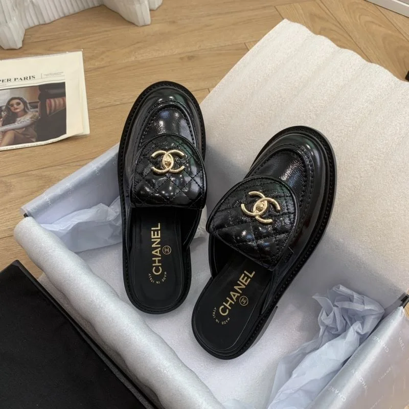 Neat Chanel Slippers 18811