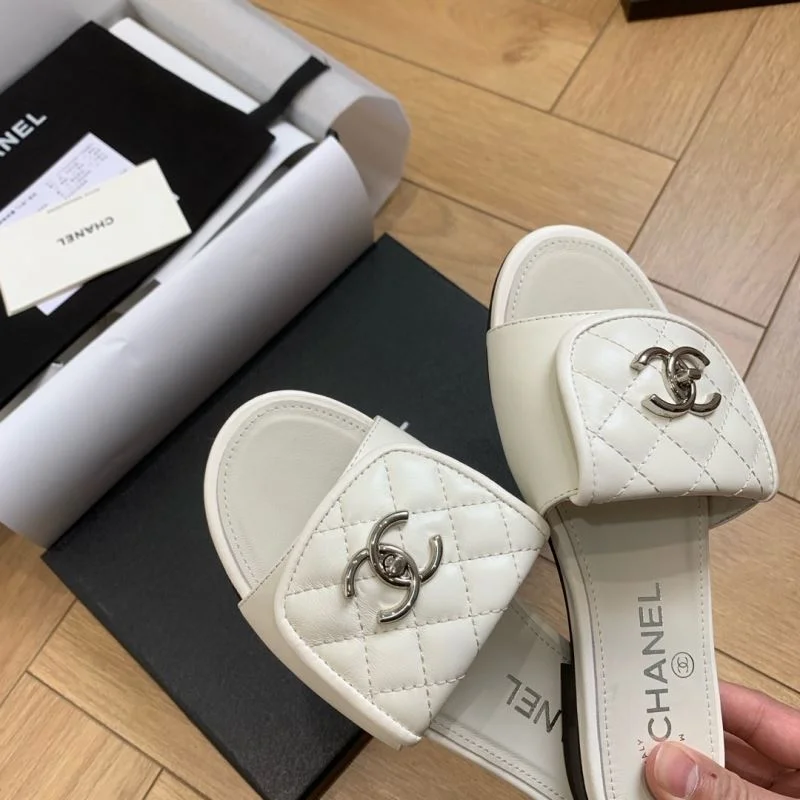 Chanel Slippers QuickDry 18803