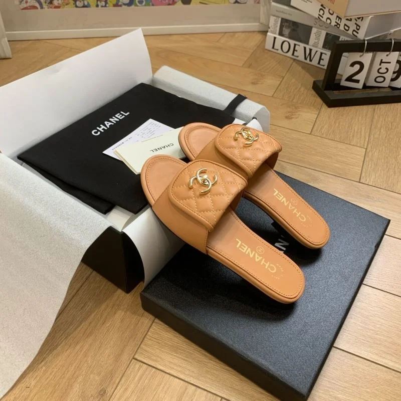 Original Chanel Slippers 18801