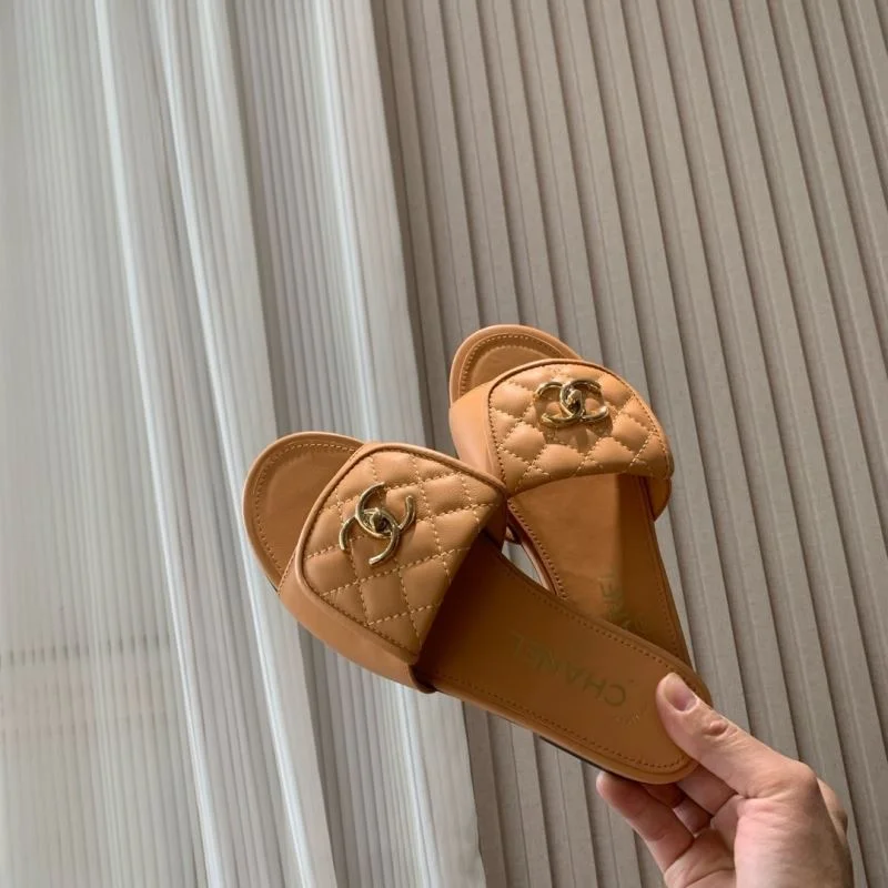 Original Chanel Slippers 18801