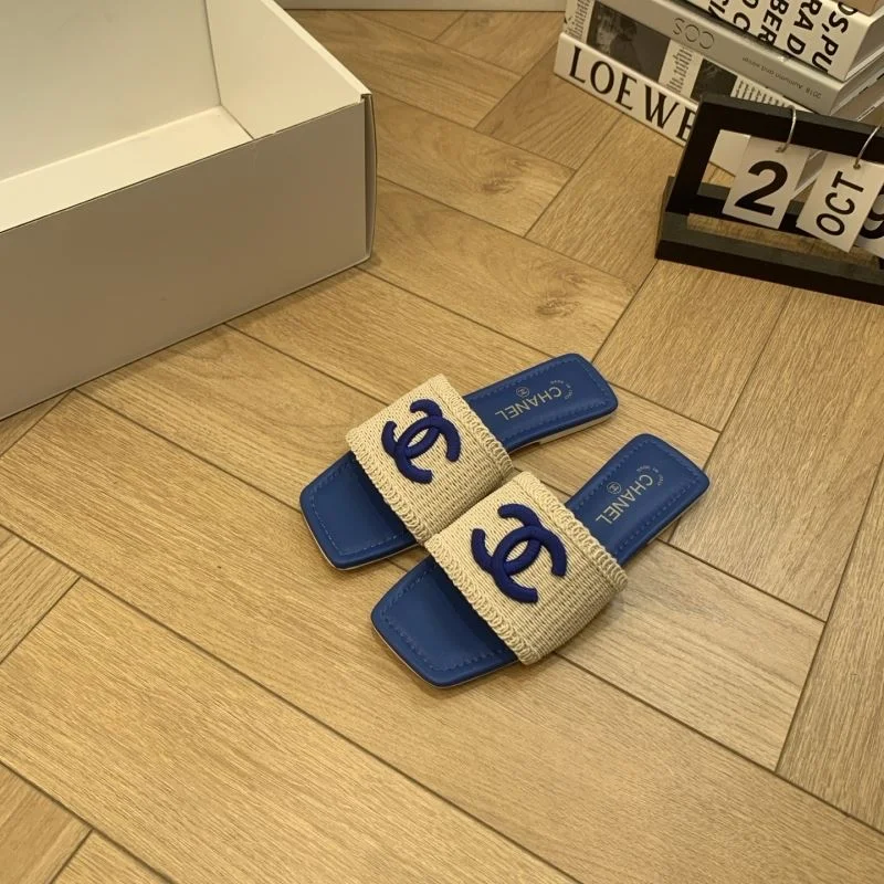 Chanel Slippers Bold 18798