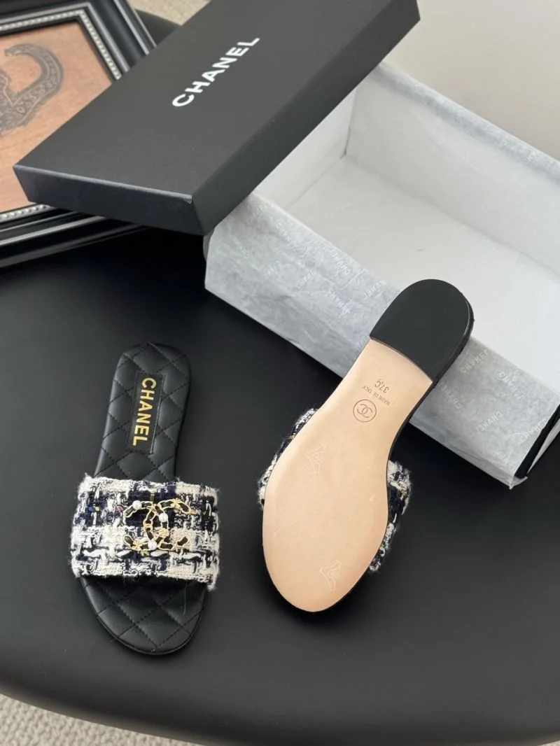 Chanel Slippers TravelReady 18779