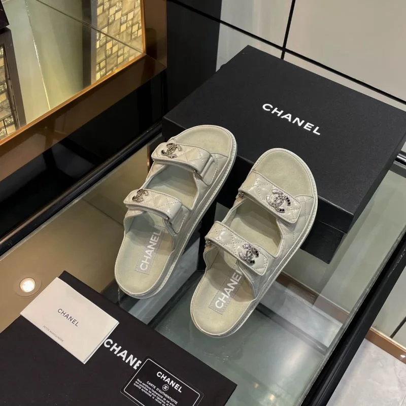 RelaxedFit Chanel Slippers 18776