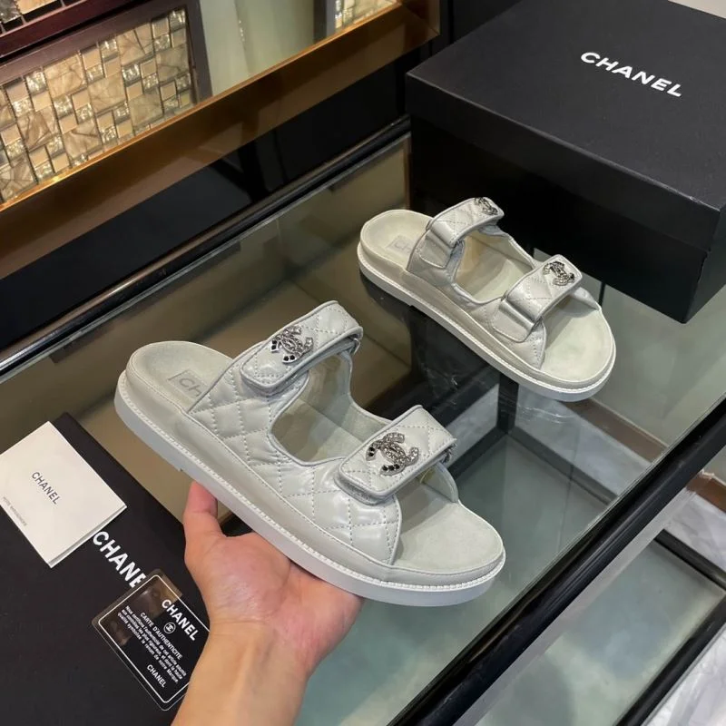 RelaxedFit Chanel Slippers 18776
