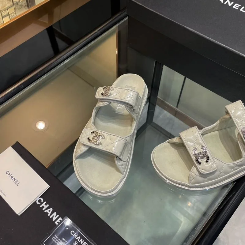 RelaxedFit Chanel Slippers 18776