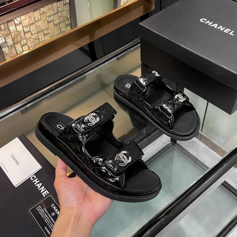 Chanel Slippers TimelessDesign 18780