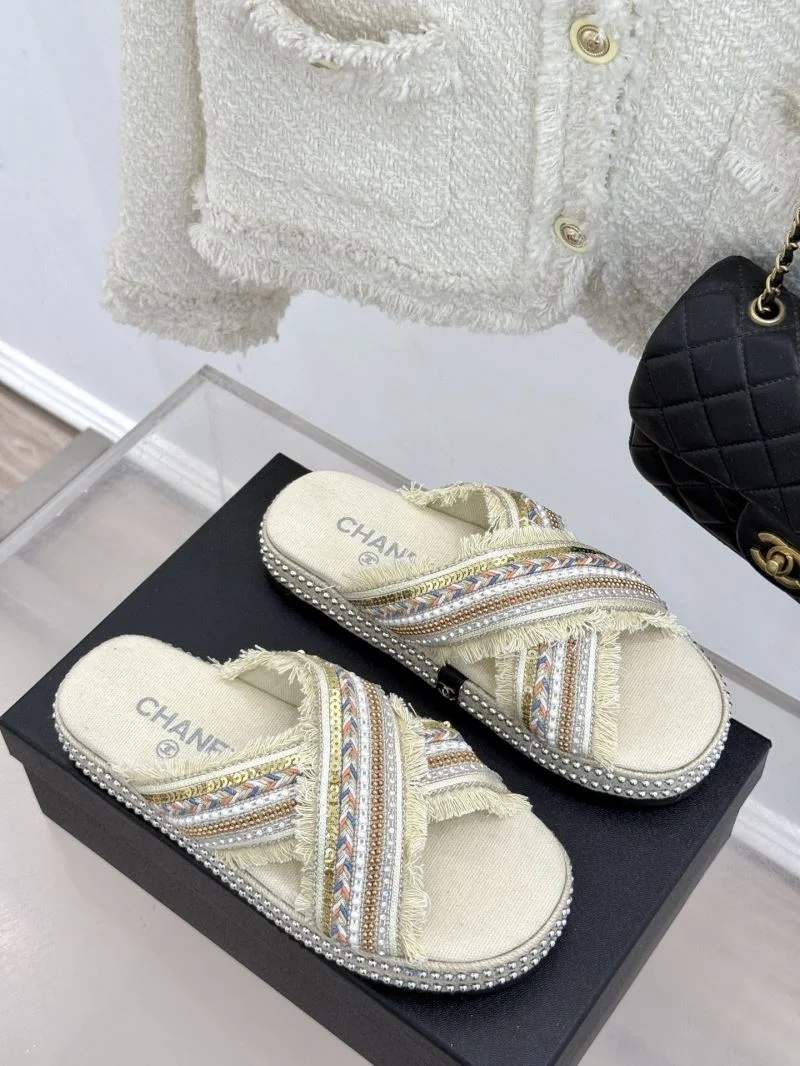 Chanel Slippers Unisex 18767