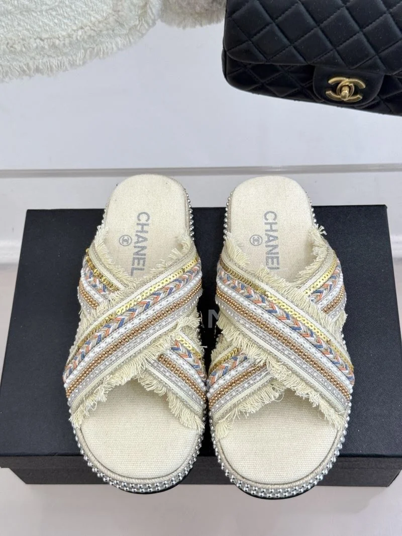 Chanel Slippers Unisex 18767