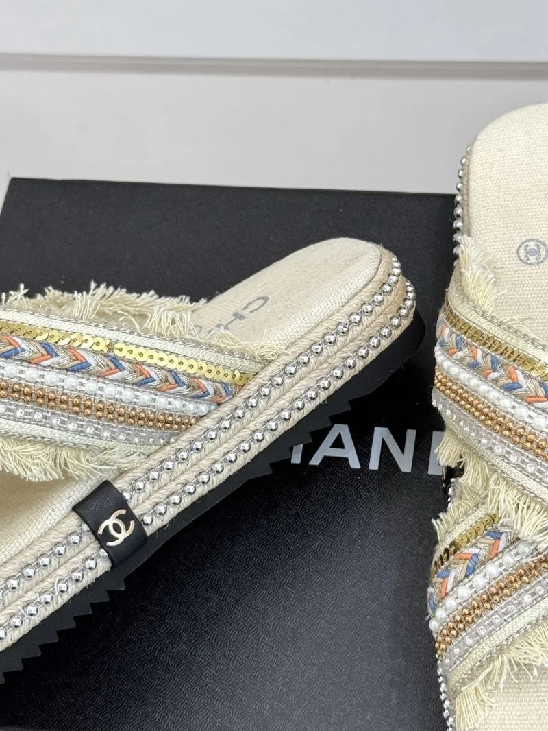 Chanel Slippers Unisex 18767