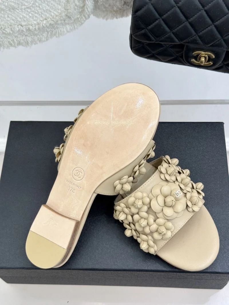Chanel Slippers Lightweight 18764