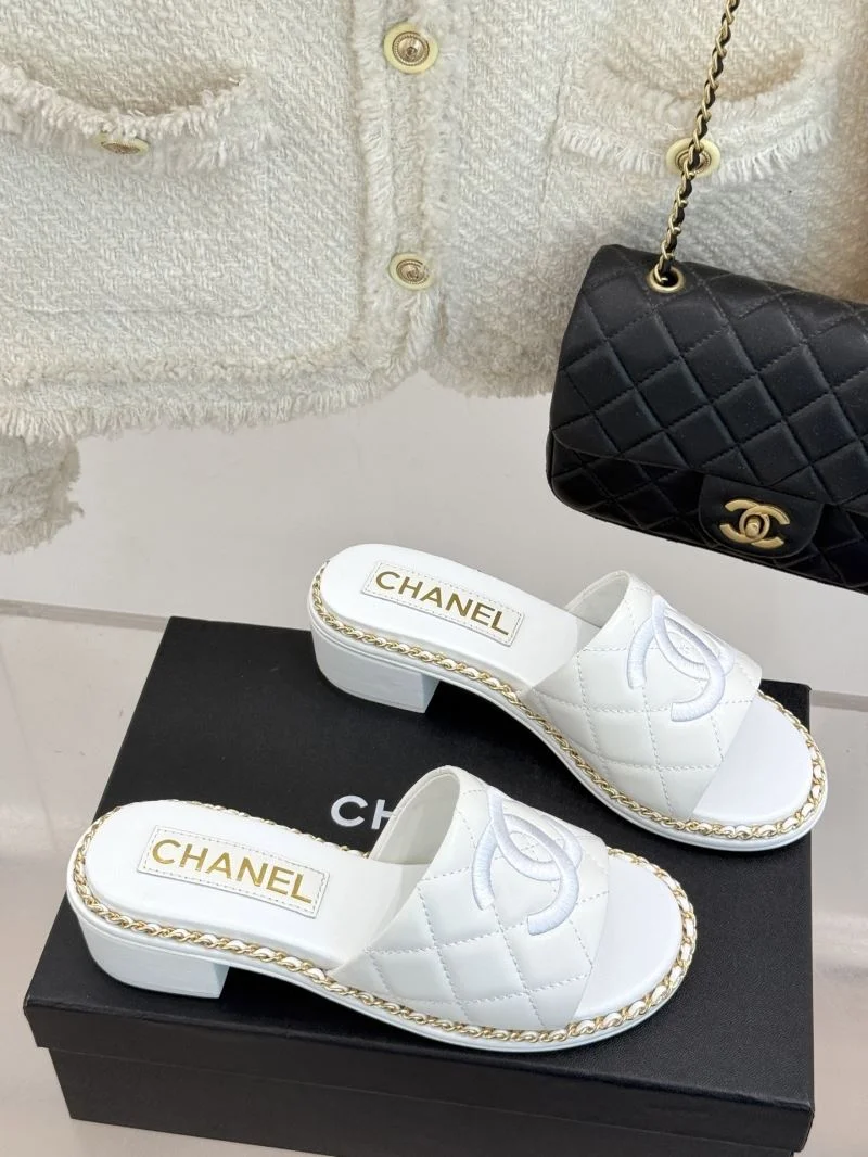 Chanel Slippers Elegant 18763