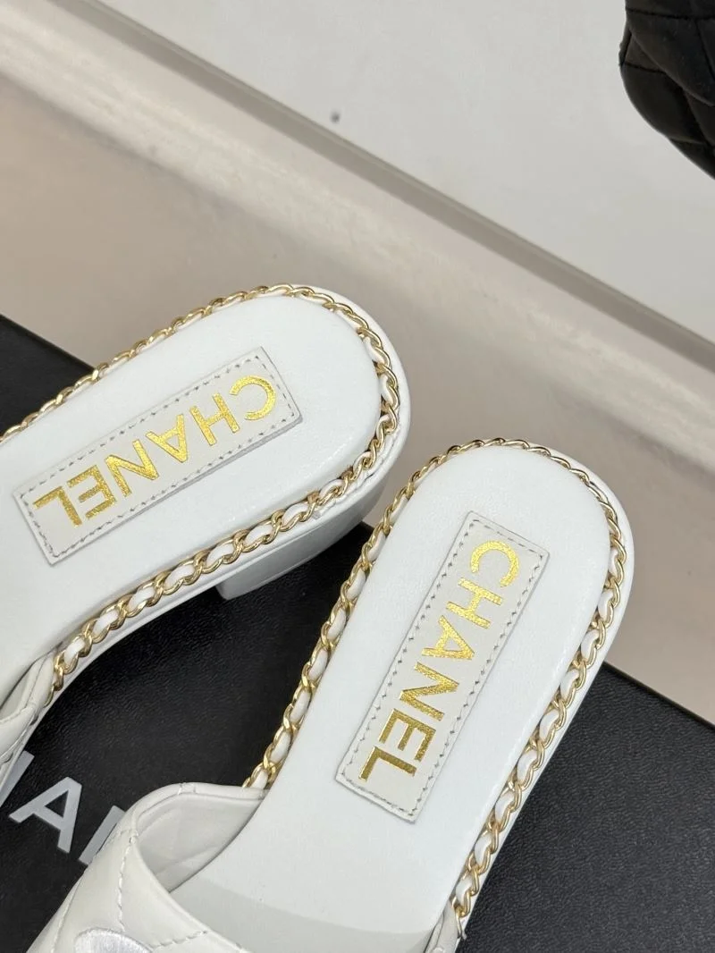 Chanel Slippers Elegant 18763