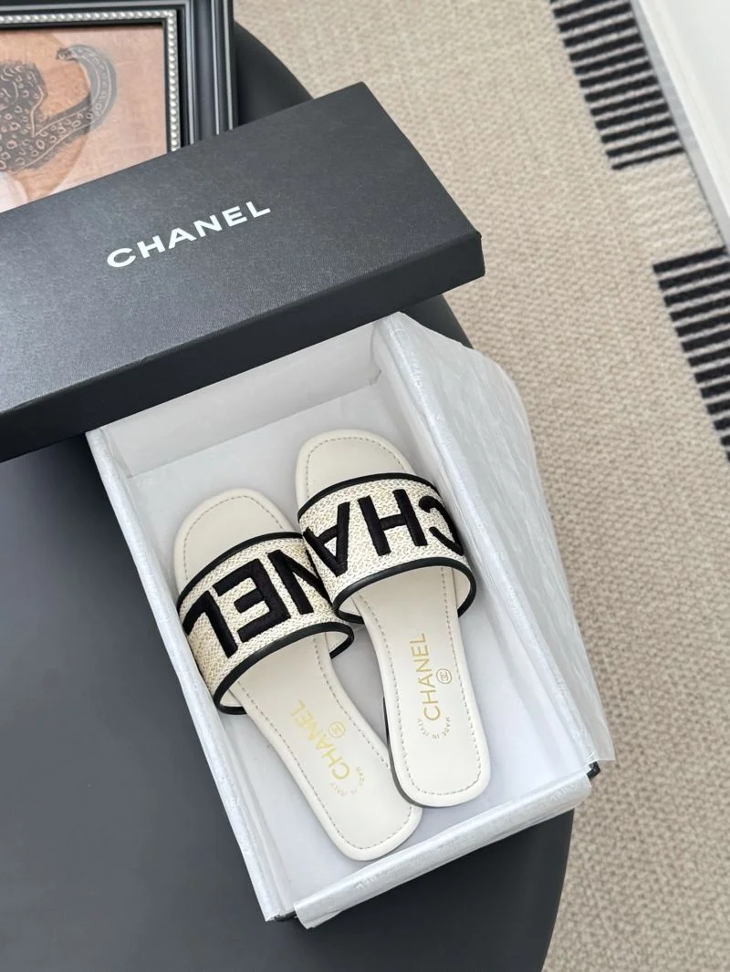 Youthful Chanel Slippers 18768