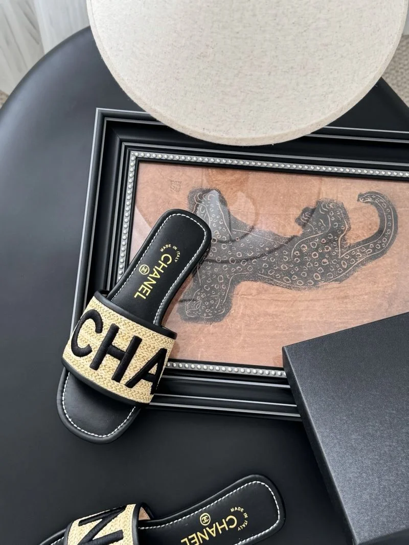 Supportive Chanel Slippers 18766