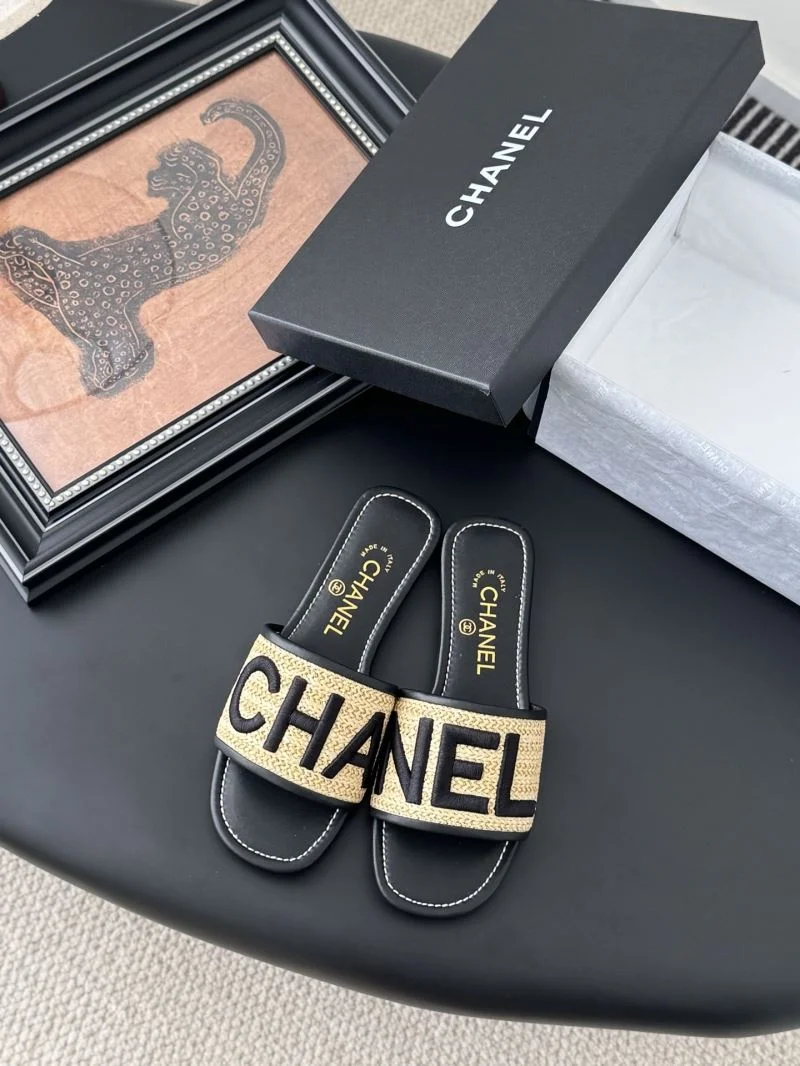 Supportive Chanel Slippers 18766