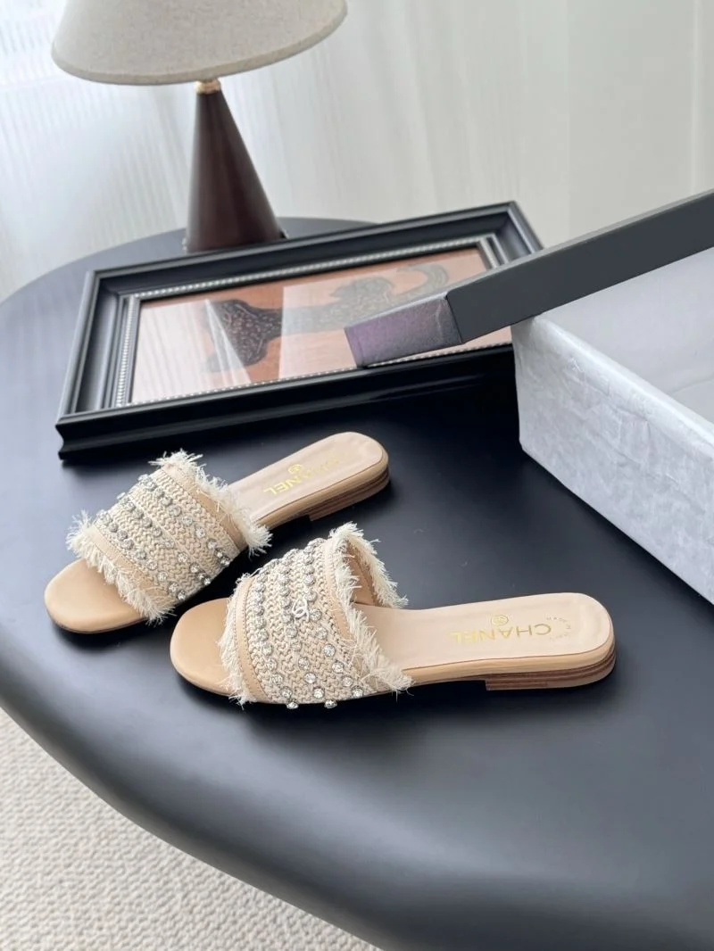Sporty Chanel Slippers 18771