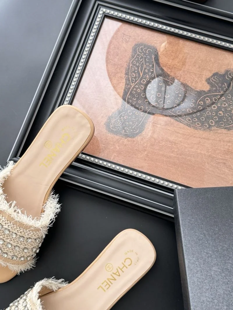 Sporty Chanel Slippers 18771