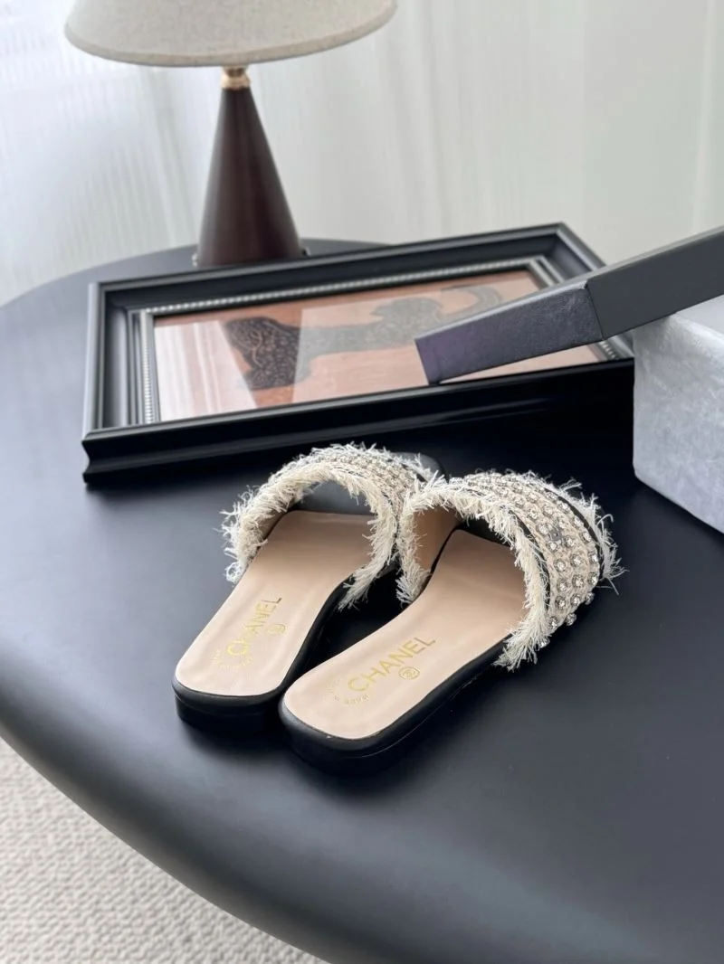 WrinkleFree Chanel Slippers 18754