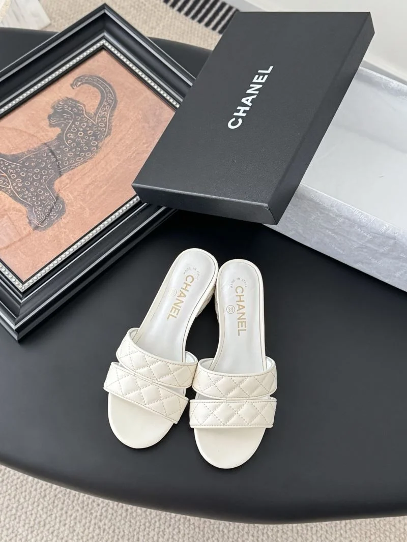 Chanel Slippers HighQuality 18749