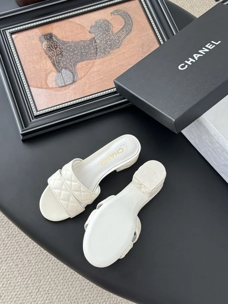Chanel Slippers HighQuality 18749