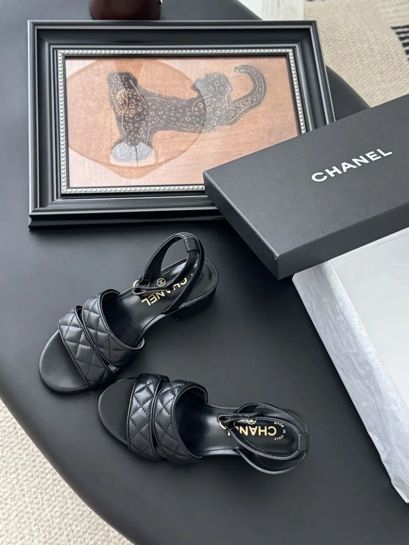 Trendy Chanel Slippers 18748
